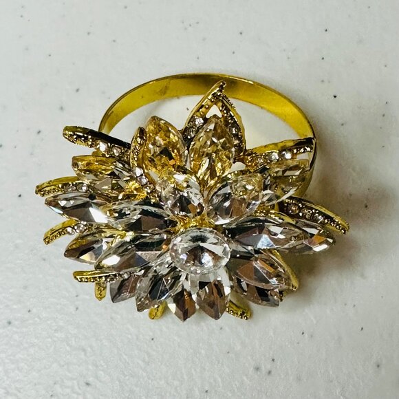 Napkin Rings 6Pcs Gold tone Flower Delicate Alloy Table Setting Party Accessory - Picture 7 of 10